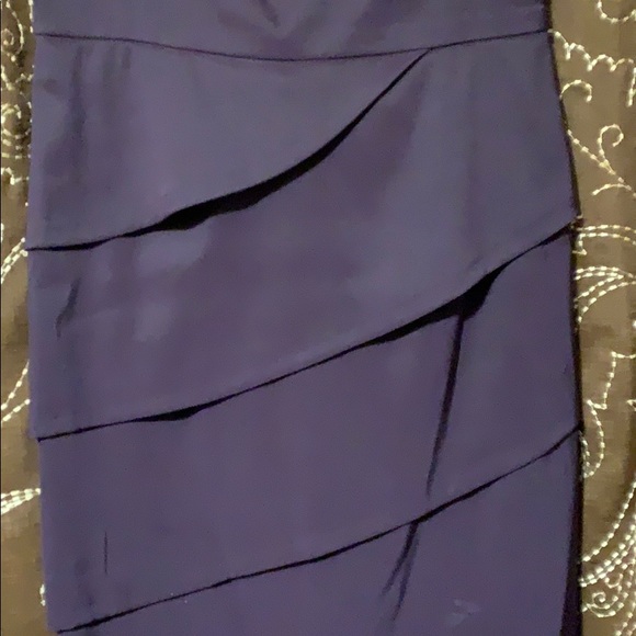 Formal Dress - Picture 2 of 3